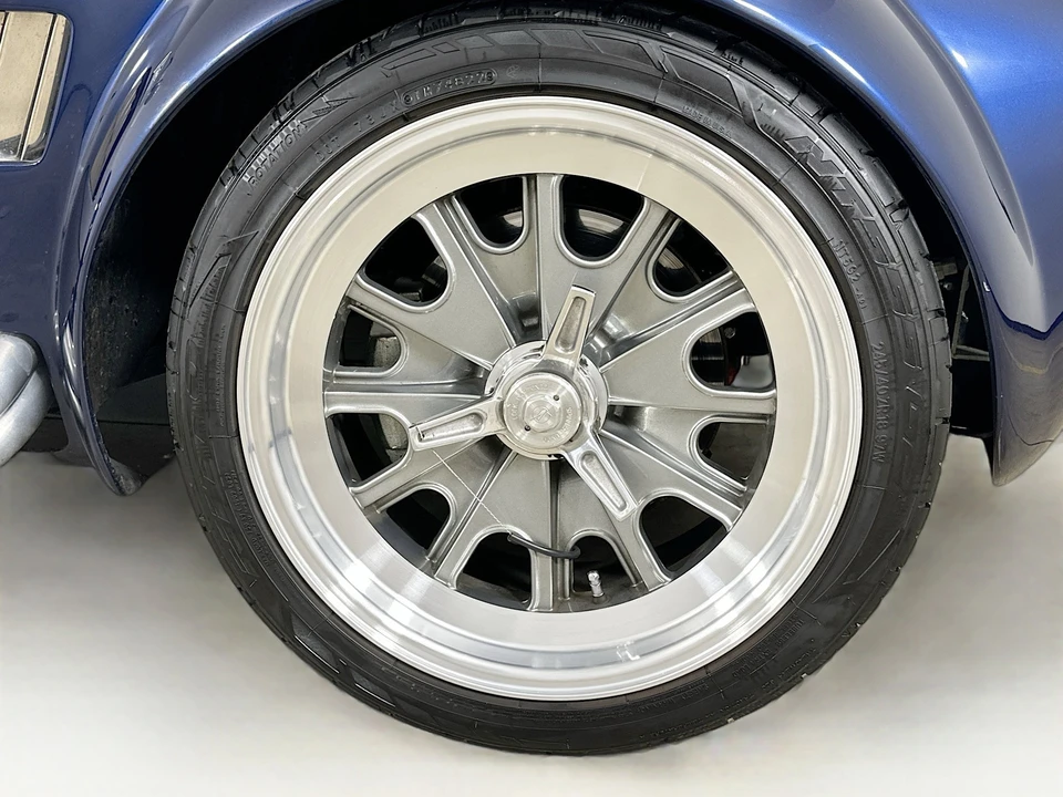 Shelby Cobra Replica - Image 14 of 31