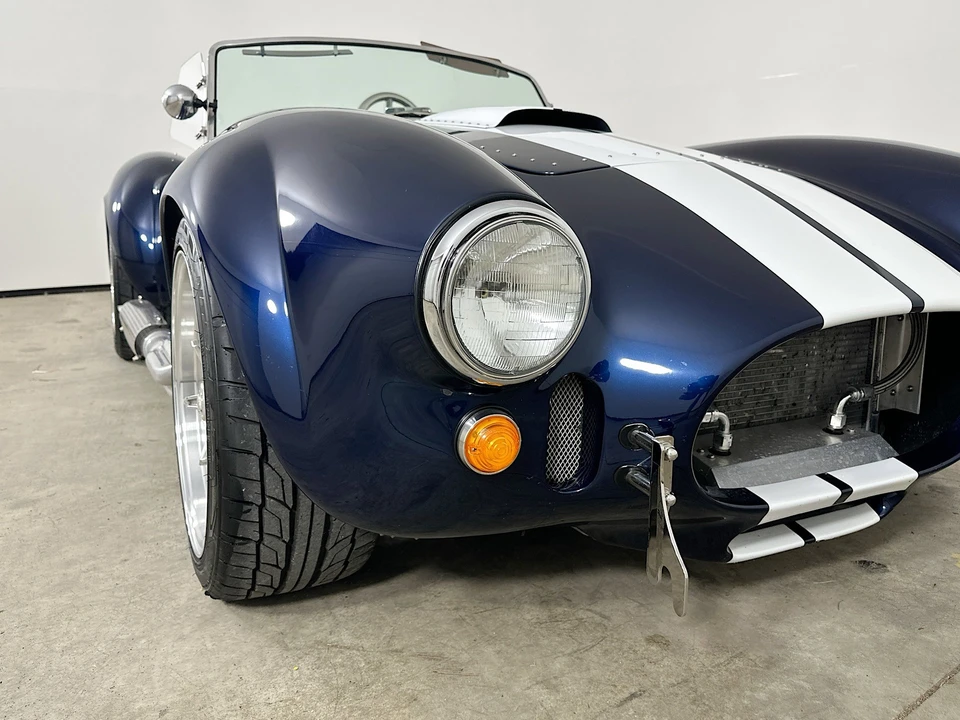 Shelby Cobra Replica - Image 10 of 31