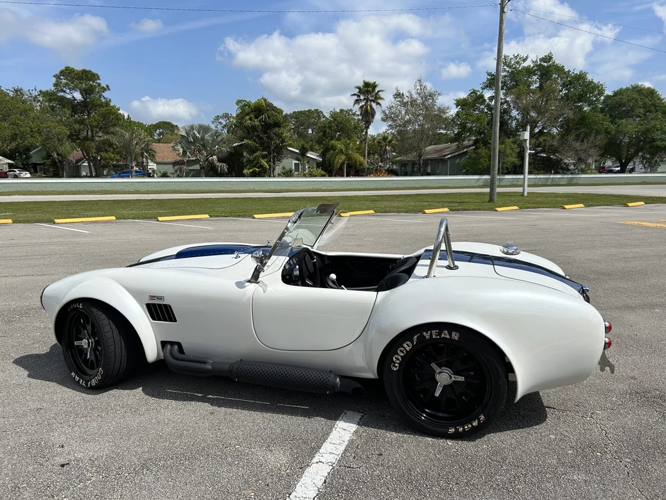 Shelby Cobra Replica - Image 7 of 31