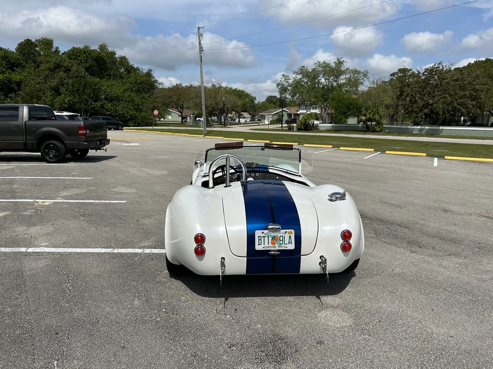 Shelby Cobra Replica - Image 9 of 31