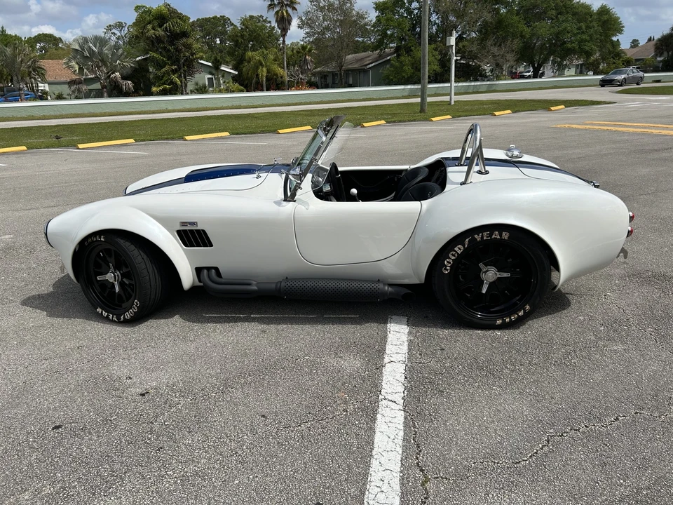 Shelby Cobra Replica - Image 6 of 31