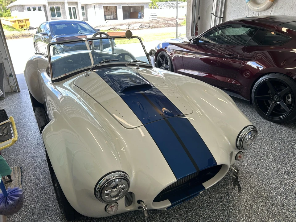 Shelby Cobra Replica - Image 23 of 31