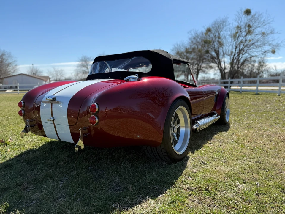 Shelby Cobra Replica - Image 16 of 31