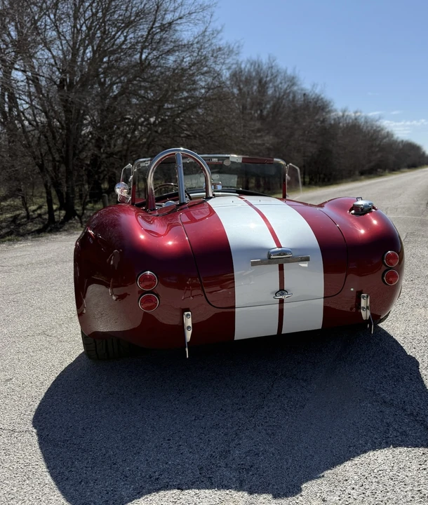 Shelby Cobra Replica - Image 9 of 31