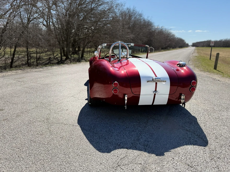 Shelby Cobra Replica - Image 8 of 31