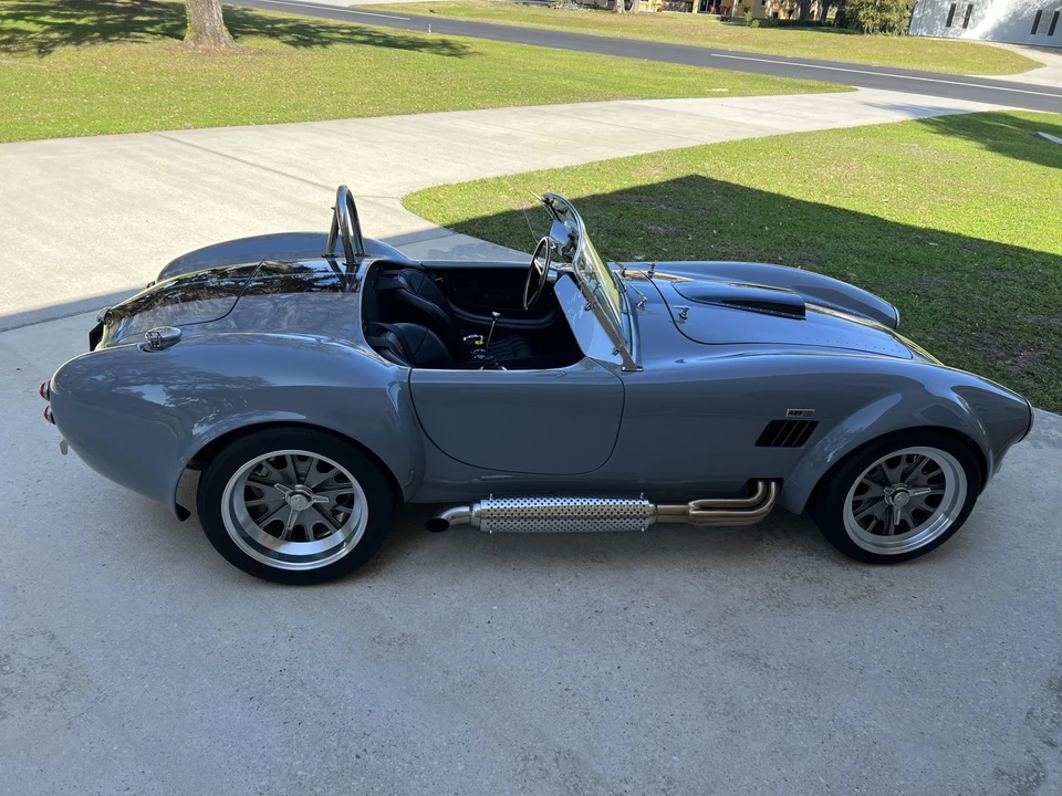 Shelby Cobra Replica - Image 8 of 31