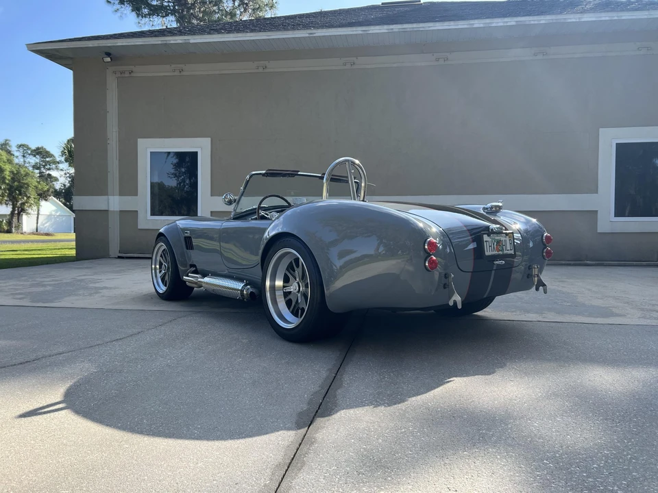 Shelby Cobra Replica - Image 15 of 31