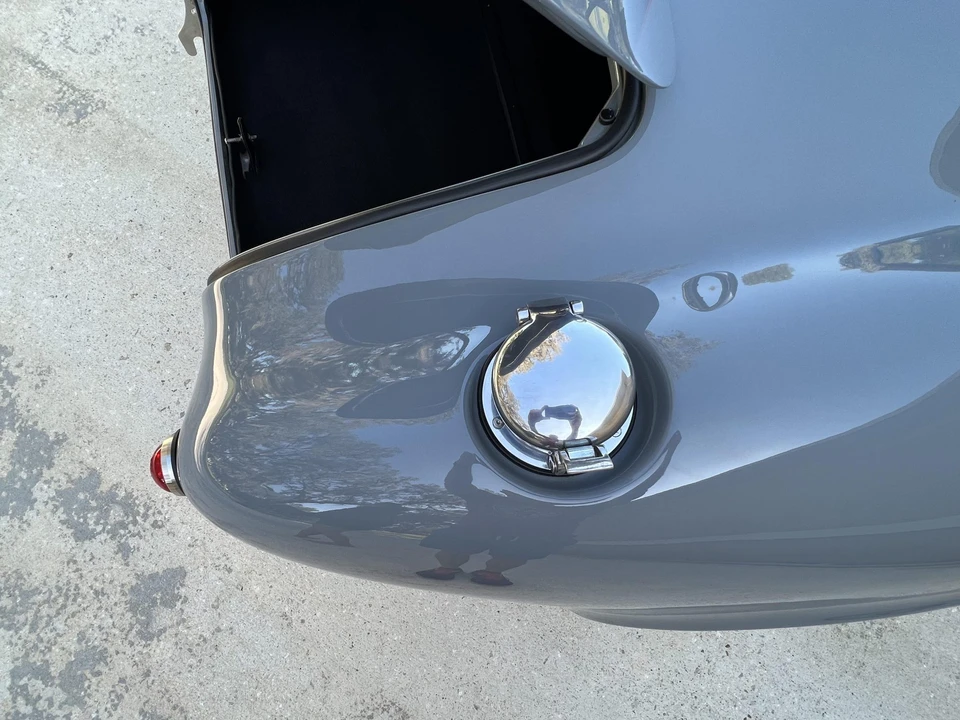 Shelby Cobra Replica - Image 27 of 31