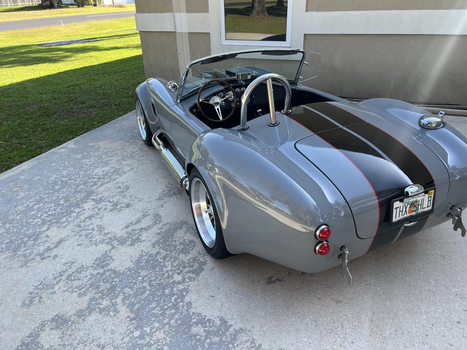 Shelby Cobra Replica - Image 14 of 31