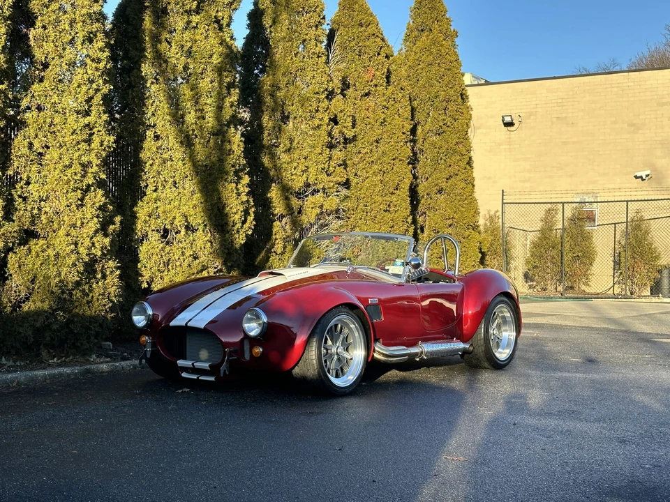 Shelby Cobra Replica - Image 17 of 31