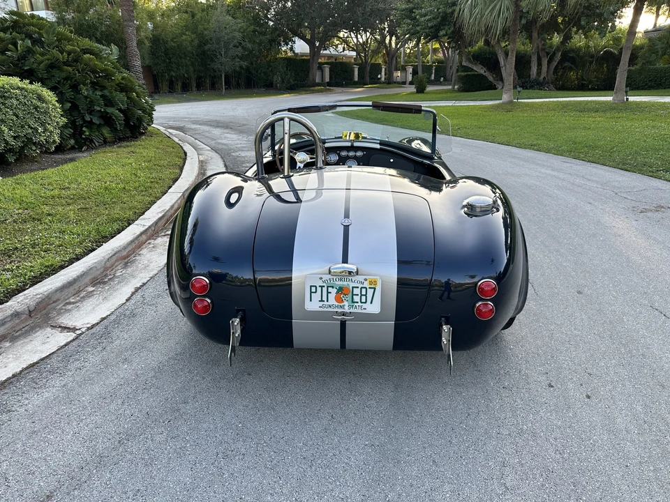 Shelby Cobra Replica - Image 10 of 31