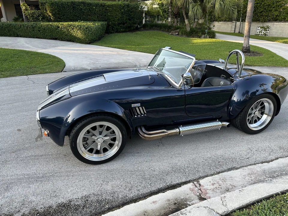 Shelby Cobra Replica - Image 5 of 31