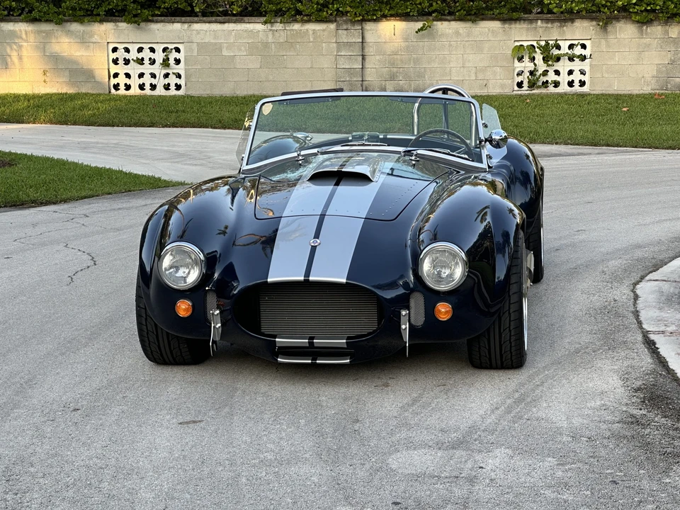 Shelby Cobra Replica - Image 2 of 31