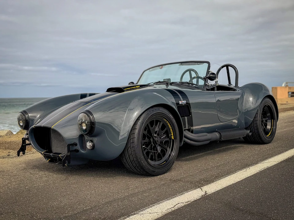 Shelby Cobra Replica - Image 3 of 31