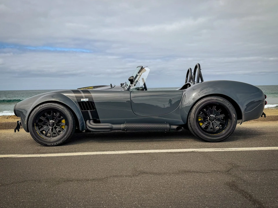 Shelby Cobra Replica - Image 10 of 31