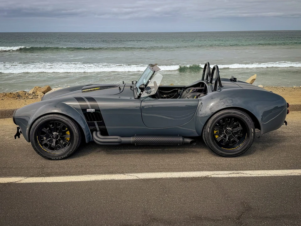 Shelby Cobra Replica - Image 8 of 31