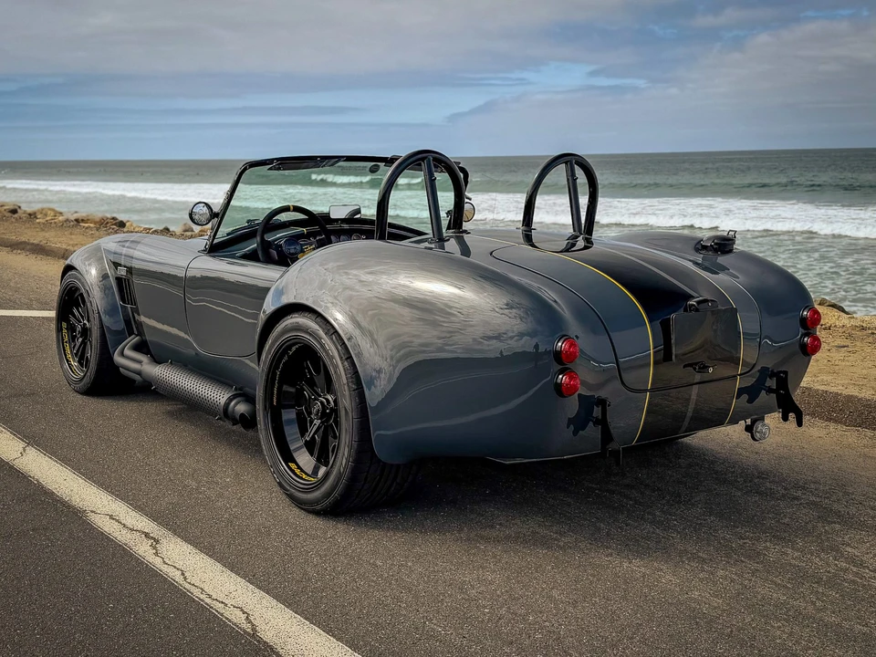 Shelby Cobra Replica - Image 14 of 31