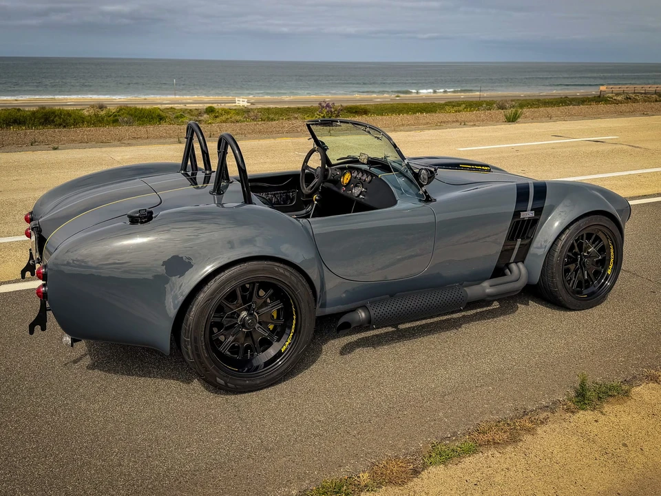 Shelby Cobra Replica - Image 28 of 31