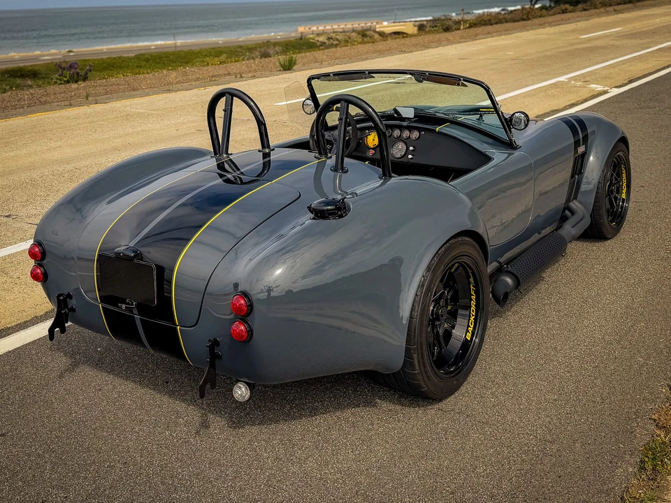 Shelby Cobra Replica - Image 23 of 31