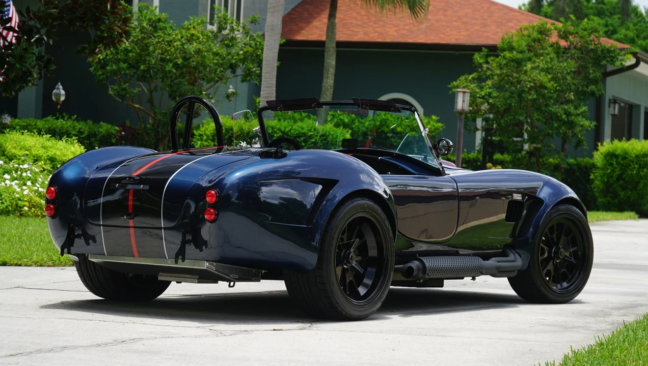 Shelby Cobra Replica - Image 18 of 31