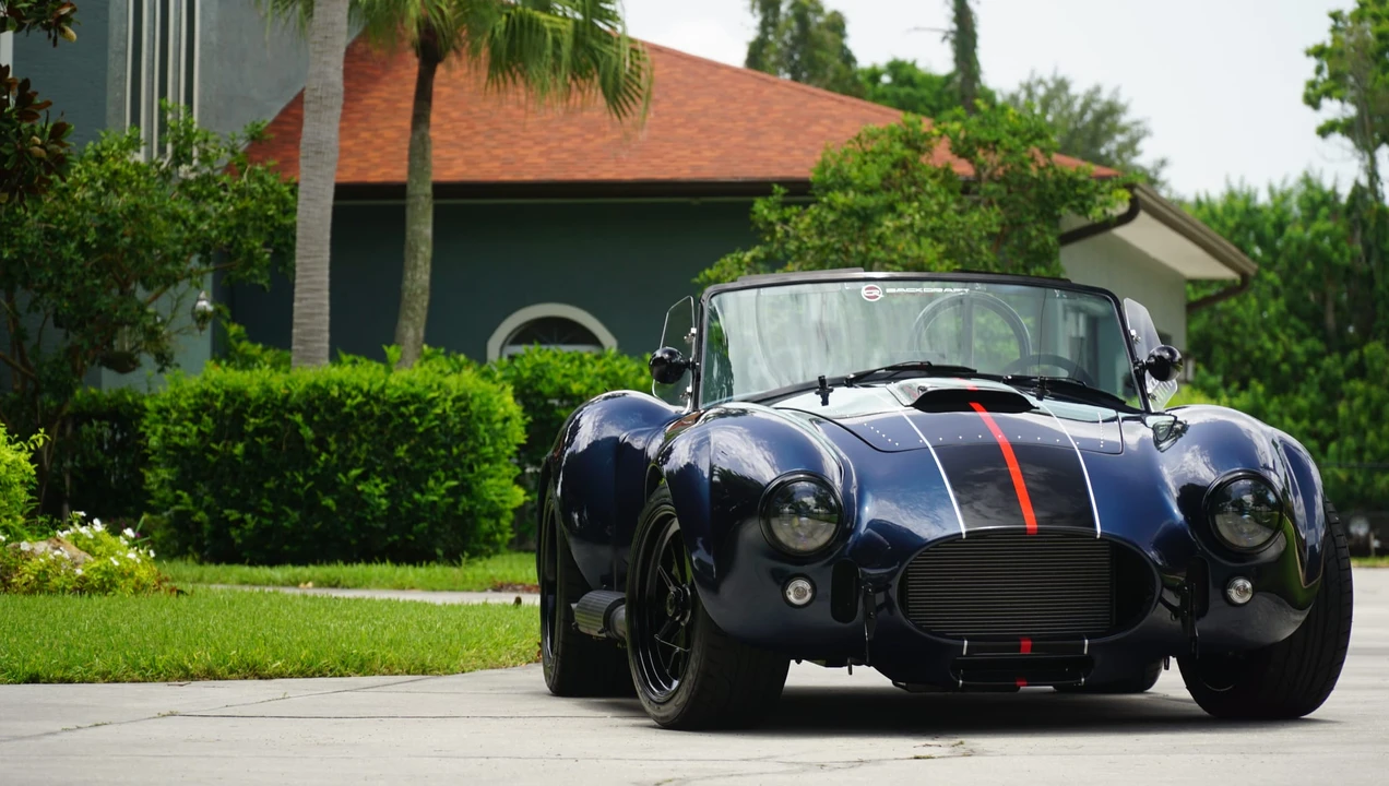Shelby Cobra Replica - Image 9 of 31