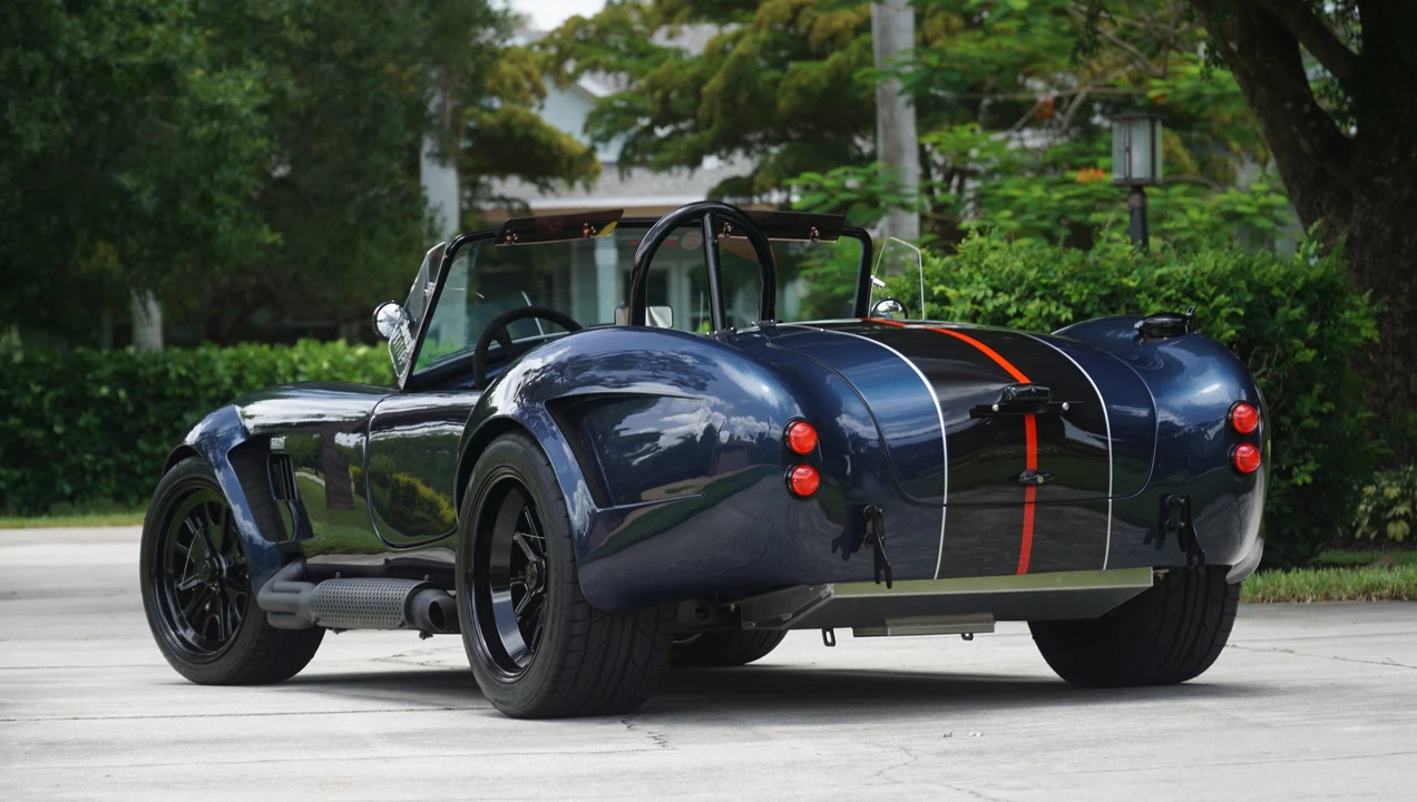Shelby Cobra Replica - Image 25 of 31
