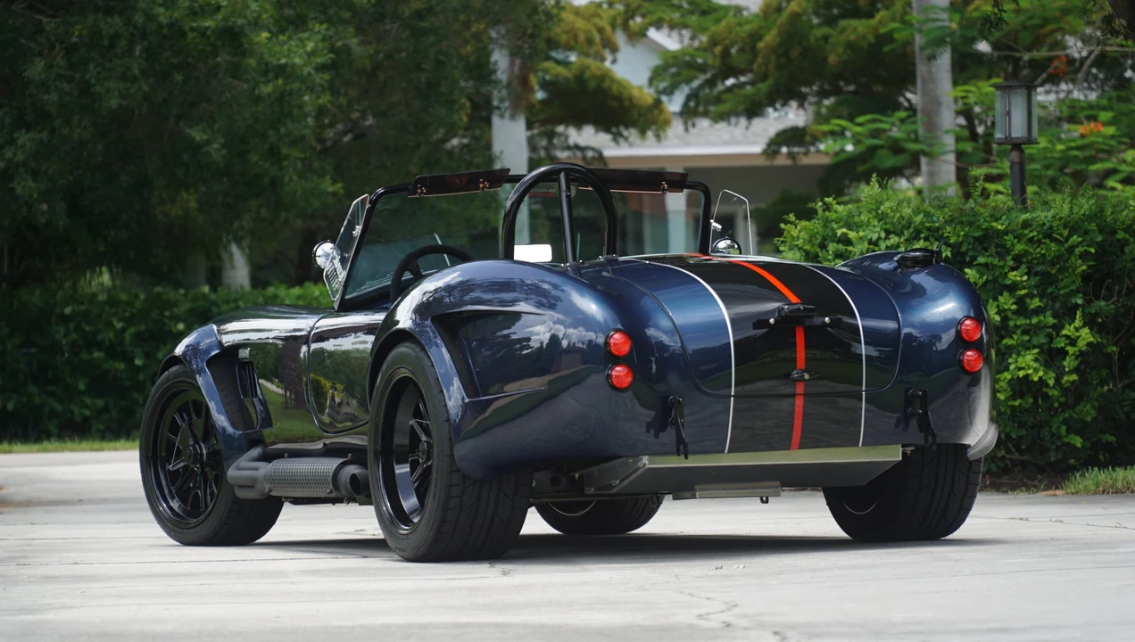 Shelby Cobra Replica - Image 24 of 31