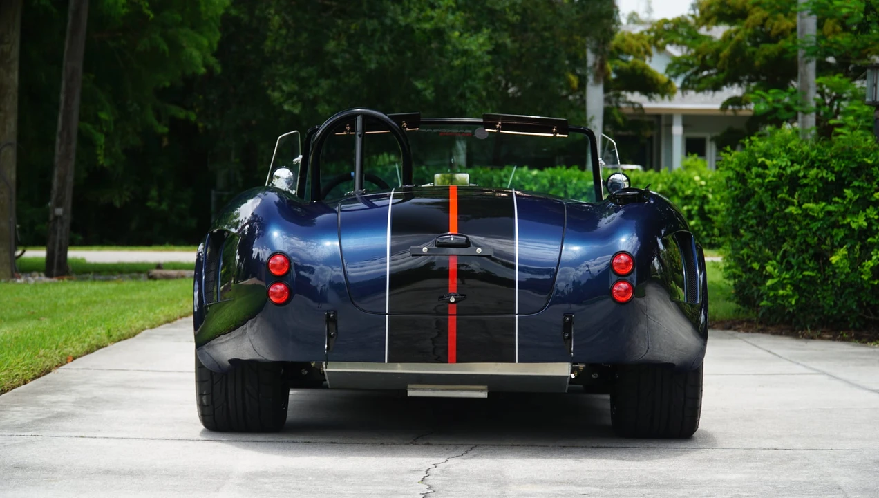 Shelby Cobra Replica - Image 21 of 31