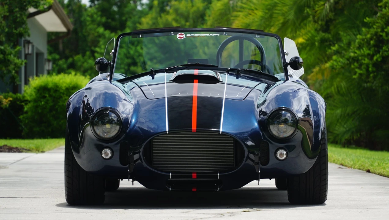 Shelby Cobra Replica - Image 8 of 31