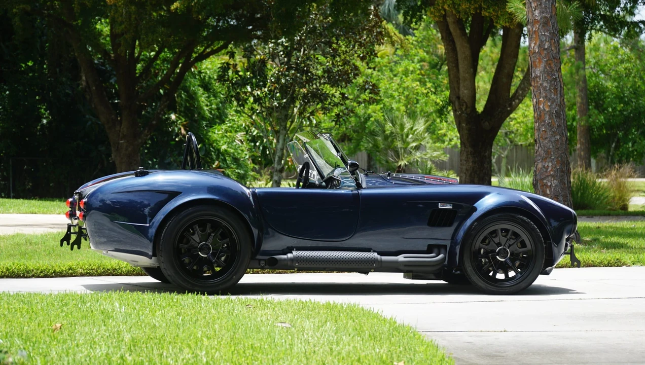 Shelby Cobra Replica - Image 15 of 31