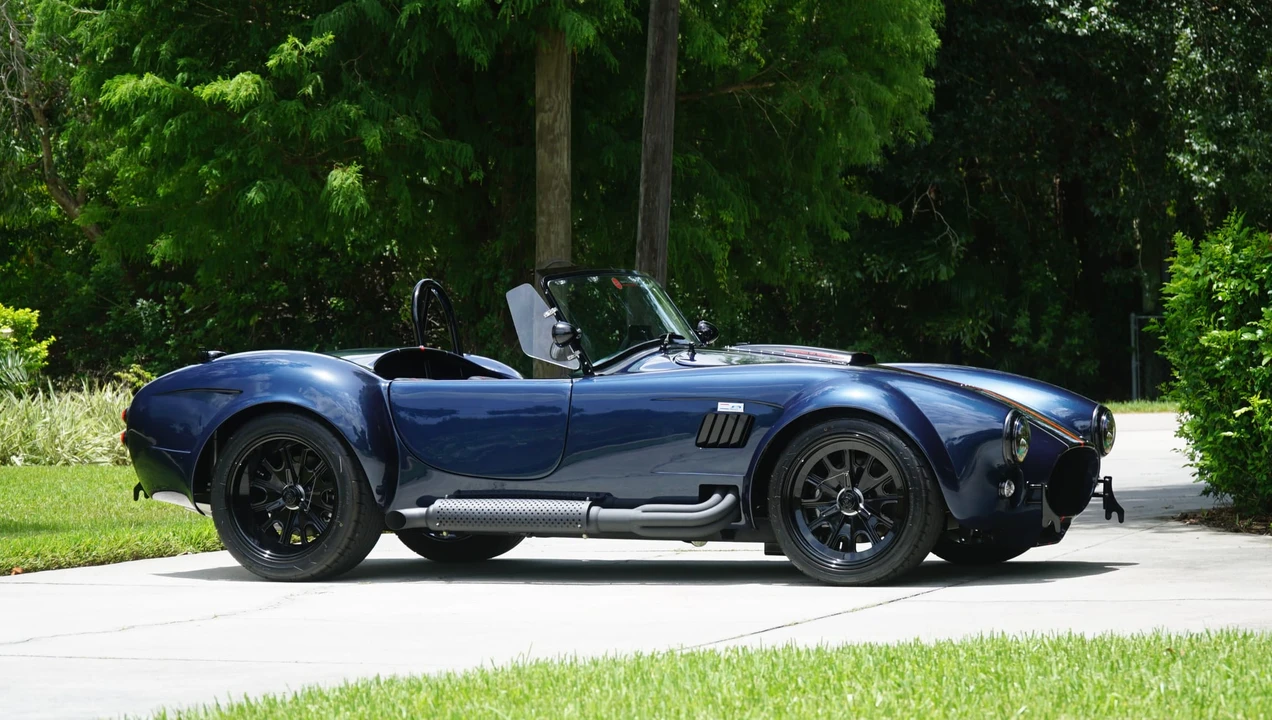 Shelby Cobra Replica - Image 13 of 31
