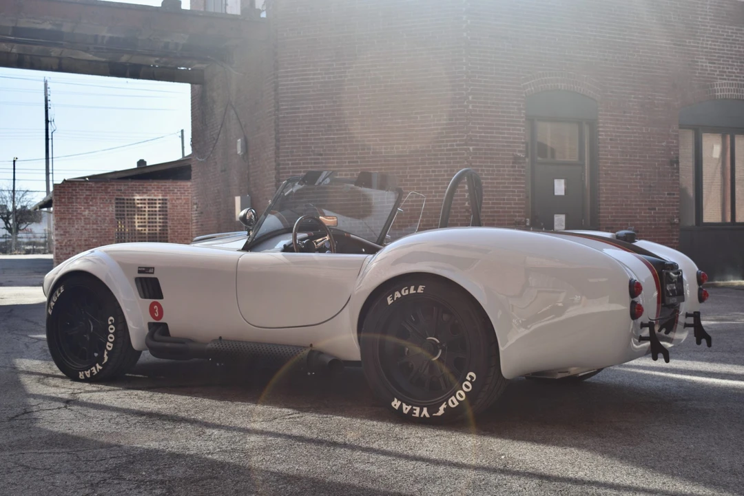 Shelby Cobra Replica - Image 30 of 31