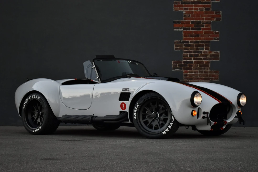 Shelby Cobra Replica - Image 21 of 31