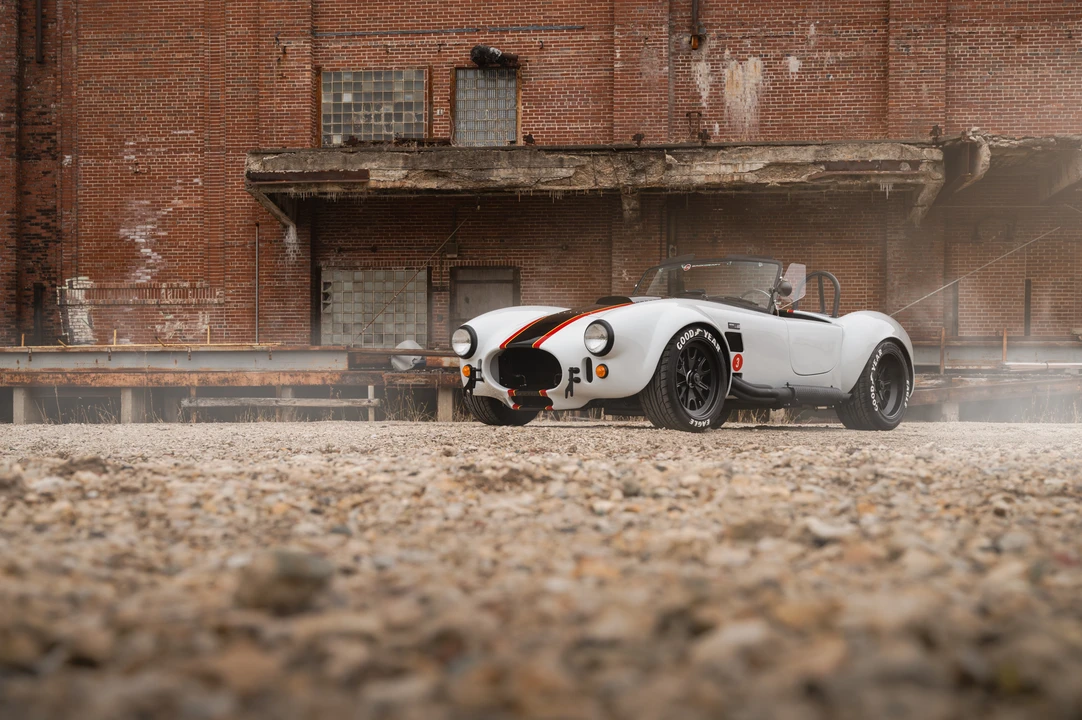 Shelby Cobra Replica - Image 26 of 31