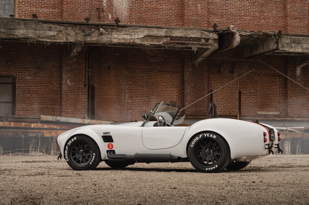 Shelby Cobra Replica - Image 29 of 31