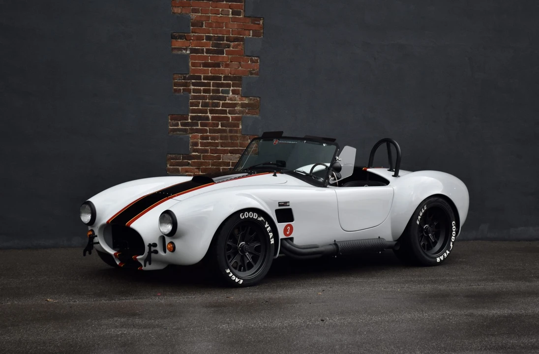 Shelby Cobra Replica - Image 3 of 31