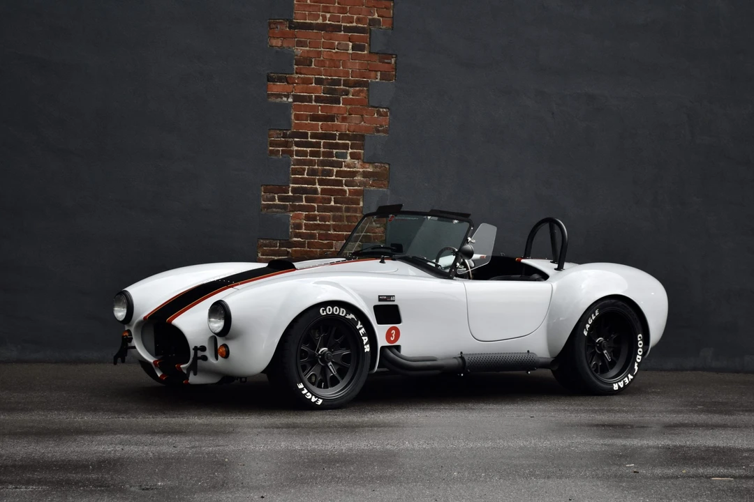 Shelby Cobra Replica - Image 4 of 31