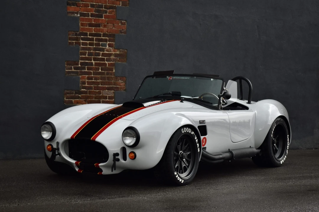 Shelby Cobra Replica - Image 2 of 31