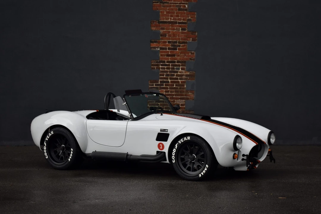 Shelby Cobra Replica - Image 20 of 31