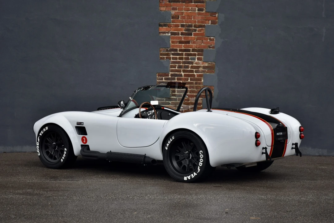 Shelby Cobra Replica - Image 10 of 31