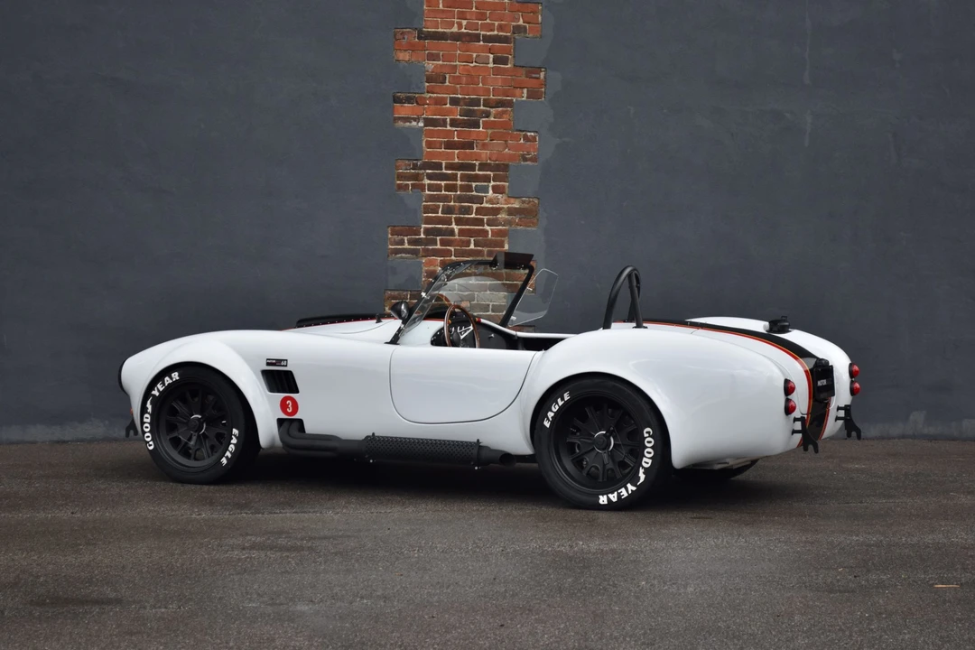 Shelby Cobra Replica - Image 9 of 31