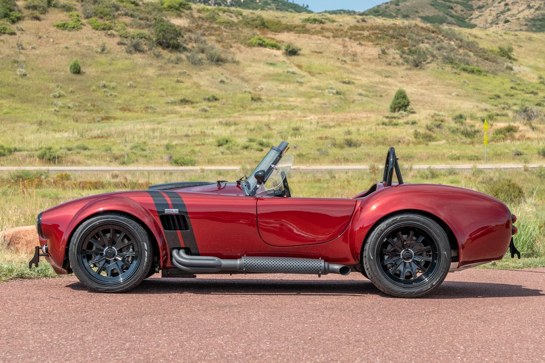Shelby Cobra Replica - Image 8 of 31