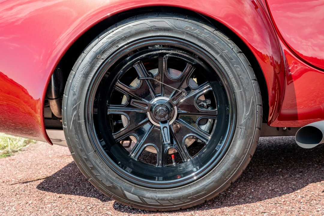 Shelby Cobra Replica - Image 29 of 31