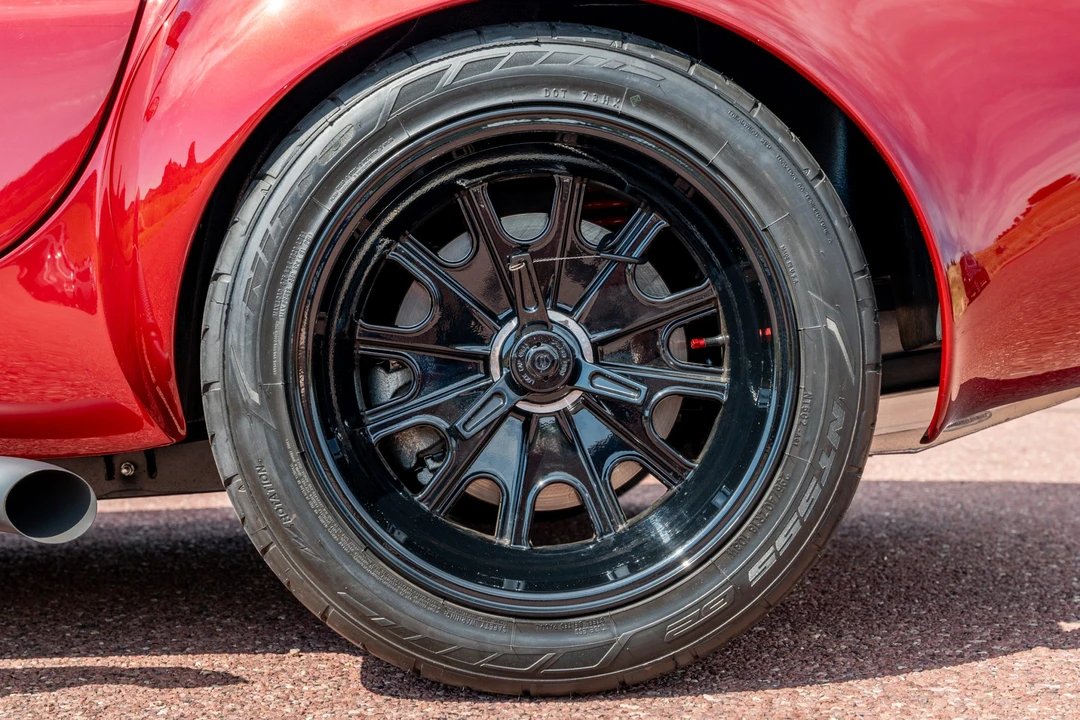 Shelby Cobra Replica - Image 28 of 31