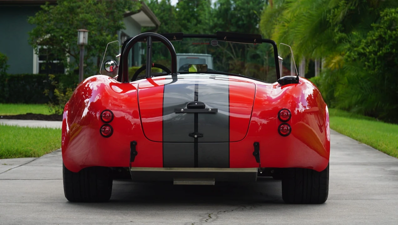 Shelby Cobra Replica - Image 23 of 31
