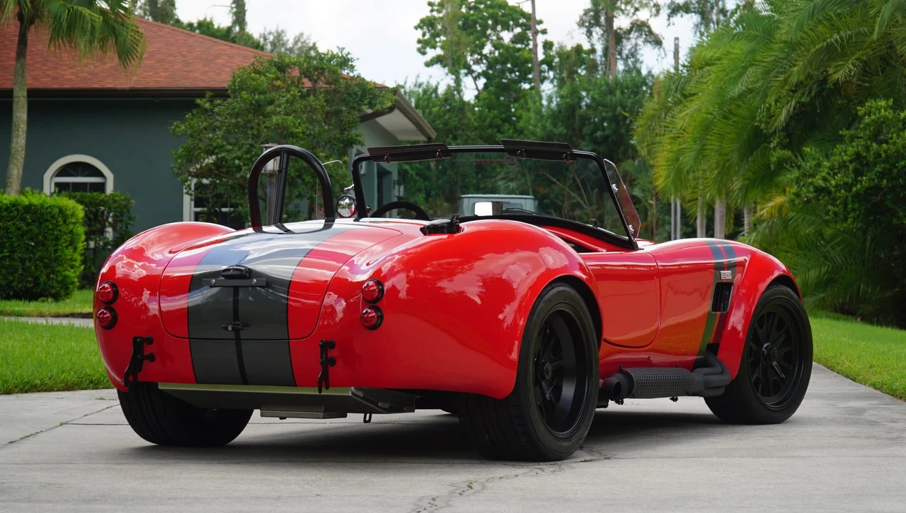 Shelby Cobra Replica - Image 21 of 31