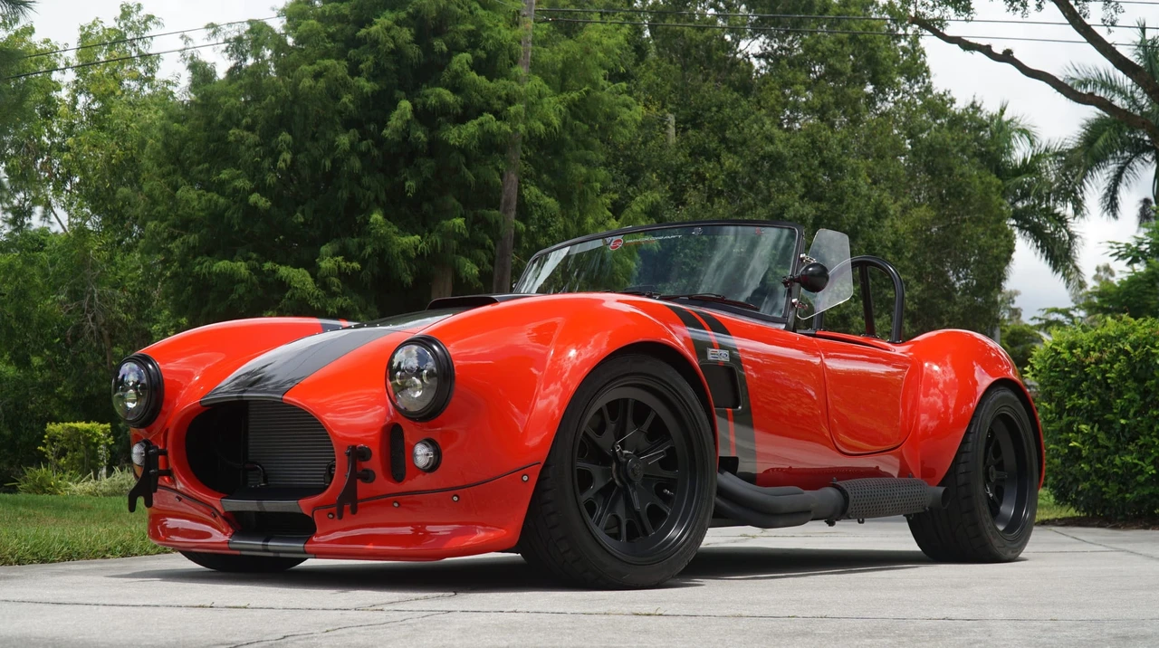 Shelby Cobra Replica - Image 2 of 31