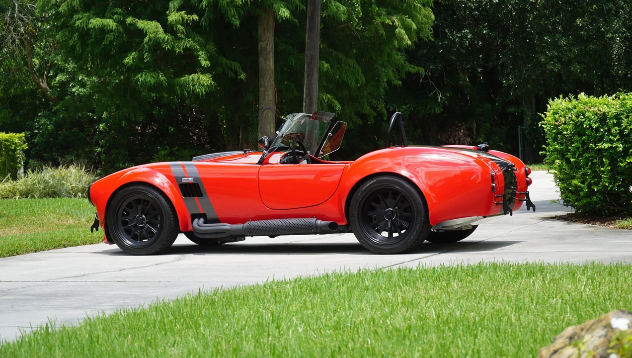 Shelby Cobra Replica - Image 29 of 31