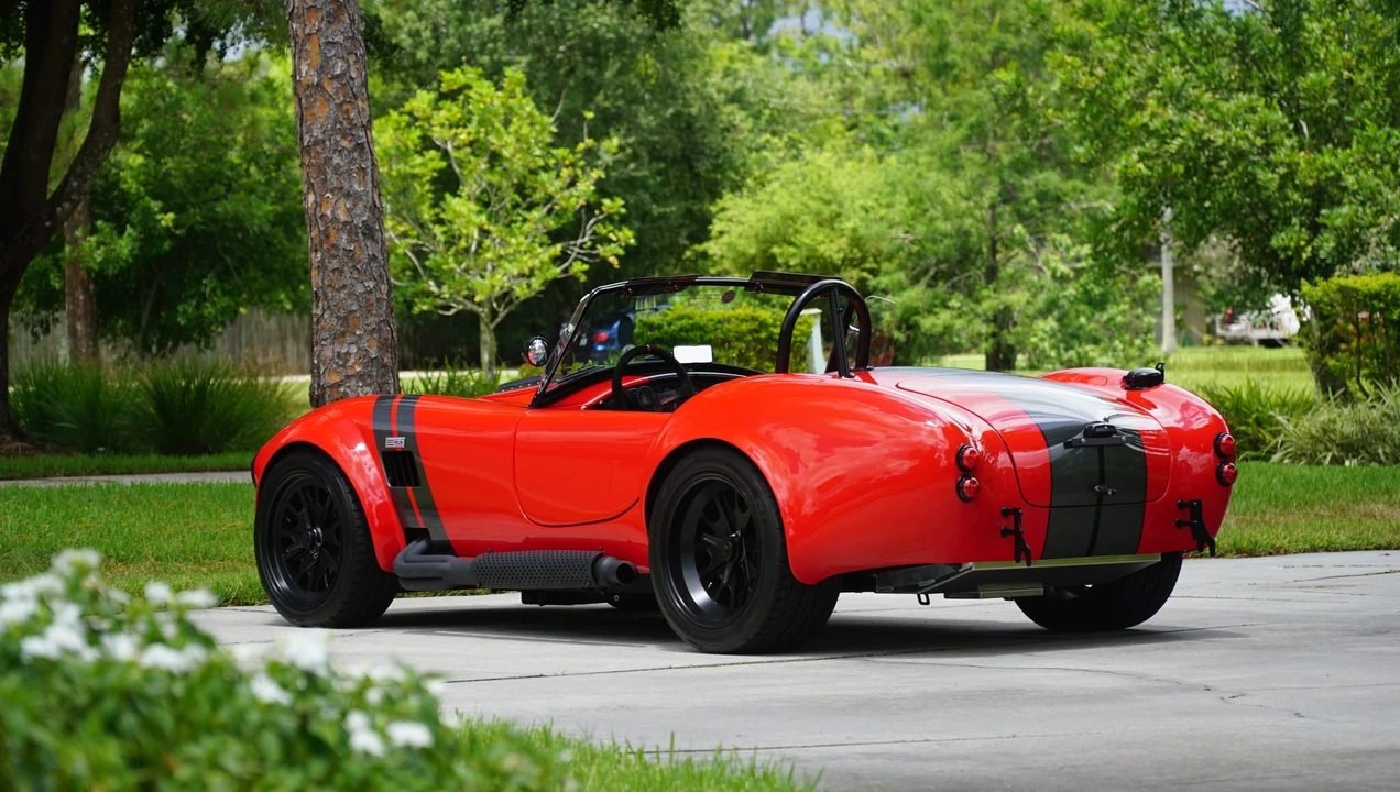 Shelby Cobra Replica - Image 28 of 31