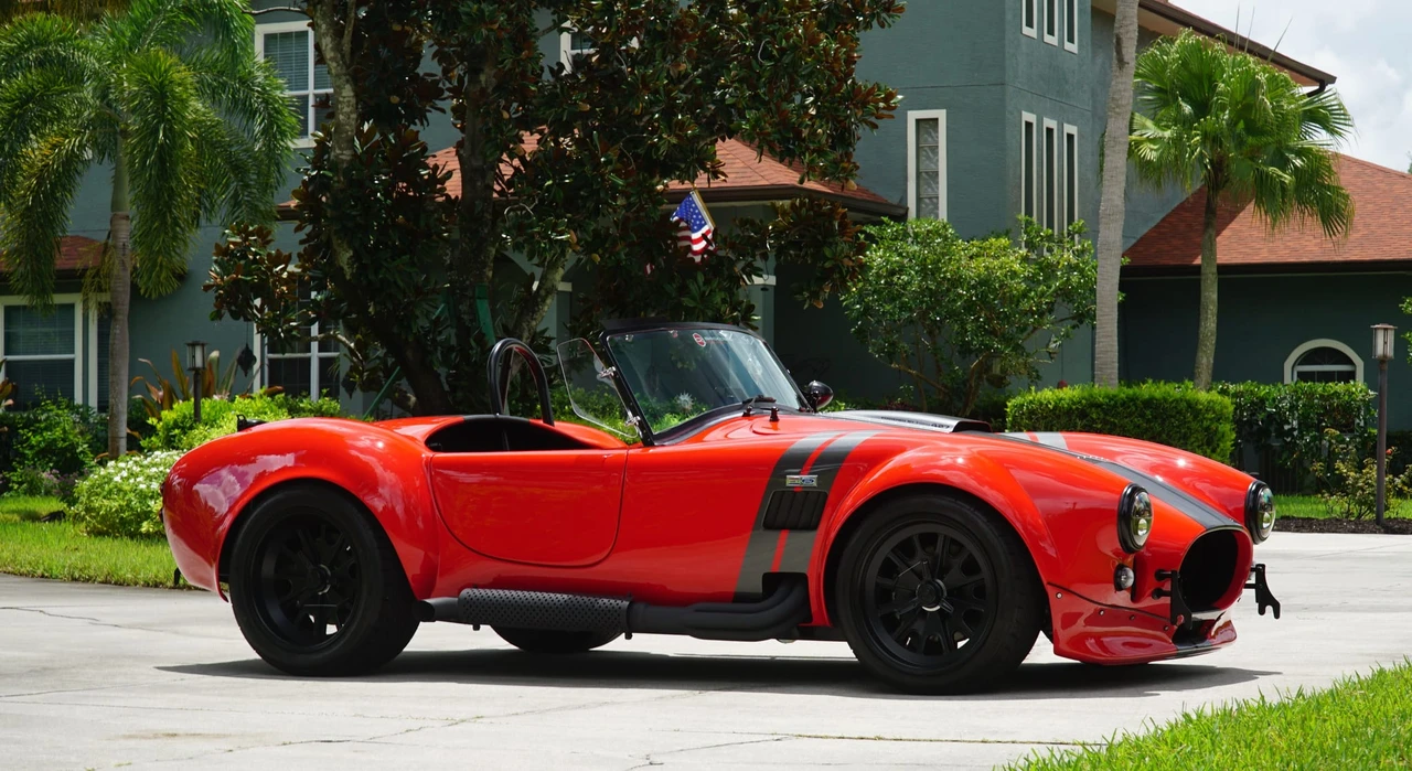 Shelby Cobra Replica - Image 15 of 31